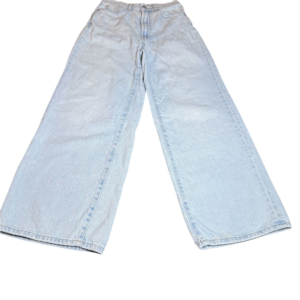 BDG Light Wash Wide Leg Jeans‎